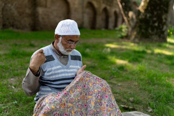 Kashmiri handicrafts Kashmiri handicrafts