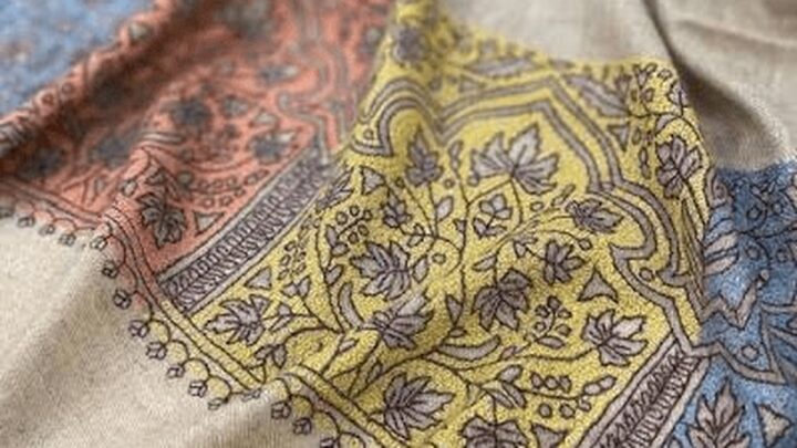 how-to-style-pashmina-shawl Authentic Pashmina Shawl